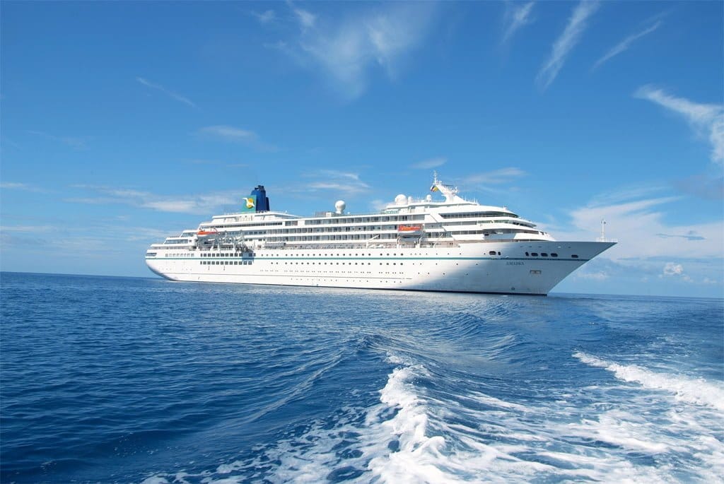 Llega un crucero a Dénia