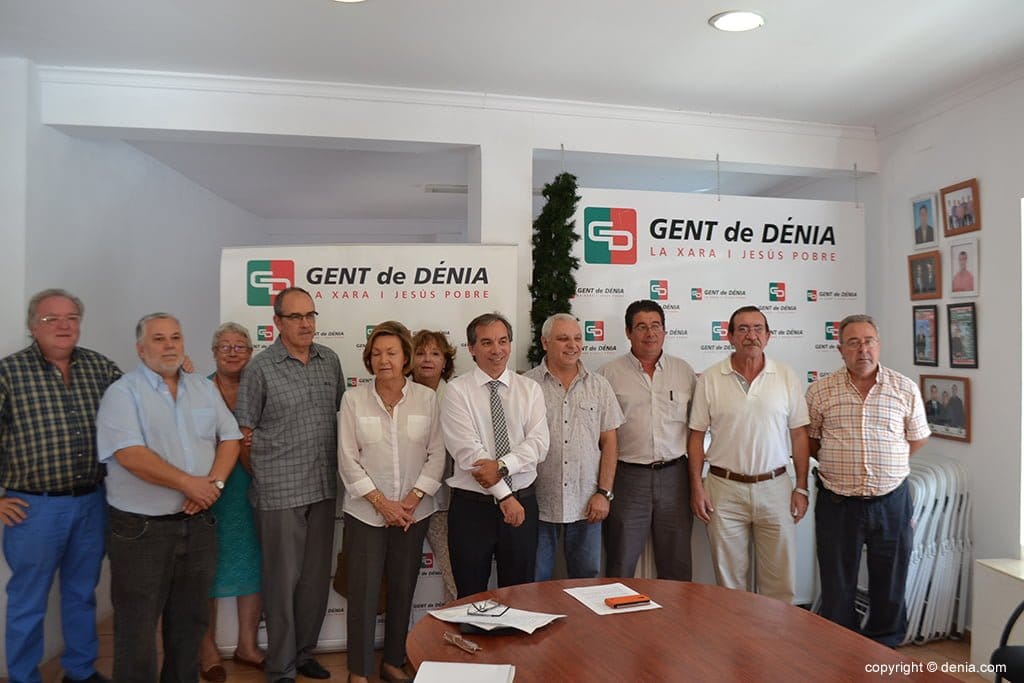 Miguel Llobell candidato a la alcaldía por Gent de Dénia 2 Miguel Llobel junto a su ejecutiva