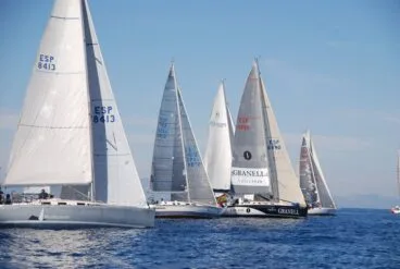 Salida de la Copa del Canal en Dénia