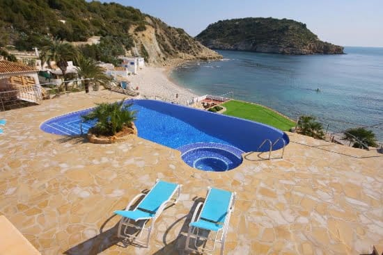 Villa de veraneo junto a la playa de La Barraca en Jávea para 10 personas. 1 quality rent casa-alicia10_00