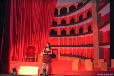 Presentación Falla Diana – presentadora