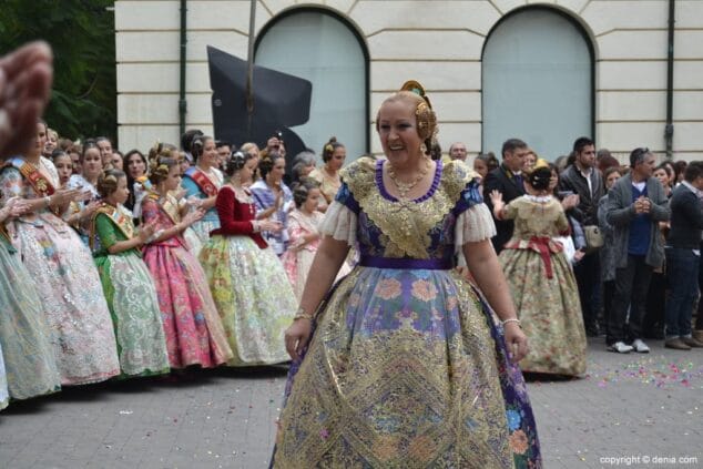 05 Presentación Campaments 2015 llegada de la comisión