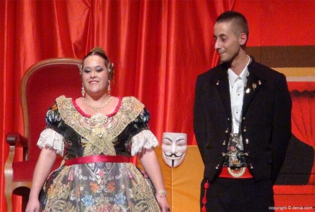 06 Presentación Falla Diana Ester y Juan Gabriel