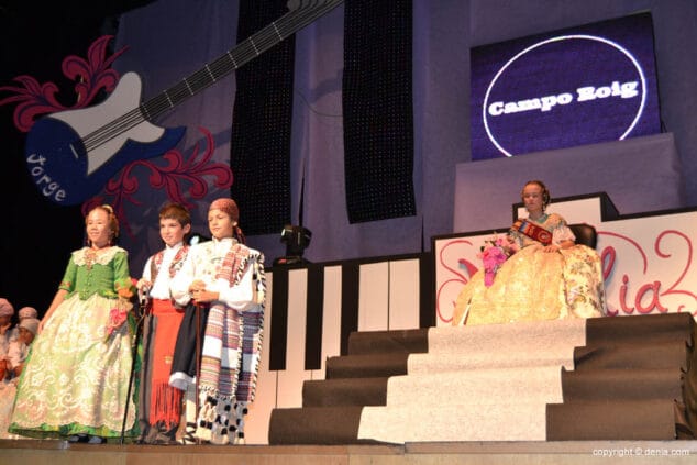 Port Rotes presenta a Natalia Andrada al ritmo de las canciones de Violetta 18 10 Presentación infantil Port Rotes Pleitesía de la falla Camp Roig