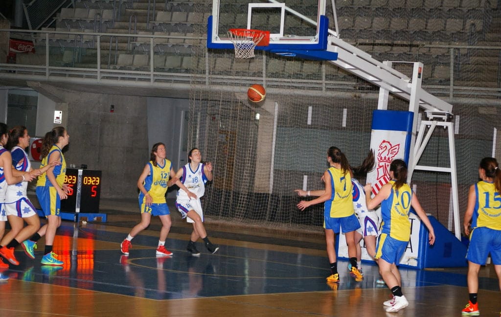 El Dénia Básquet senior Femenino durante un partido
