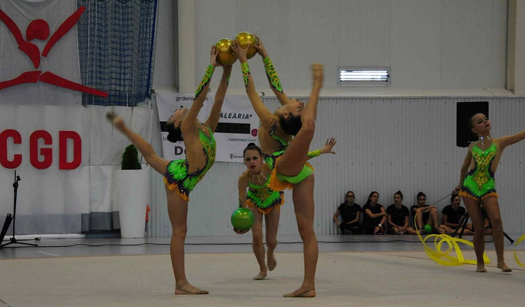 Todas las gimnastas dianenses subieron al podium en el I Trofeo Baleària 2 Ejercicio de cinta y pelota