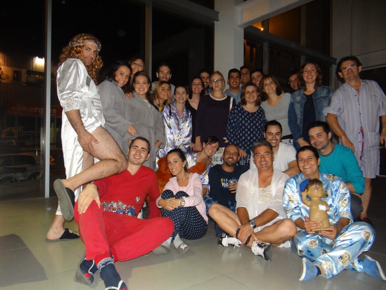 Fiesta de pijama en la Falla Oeste