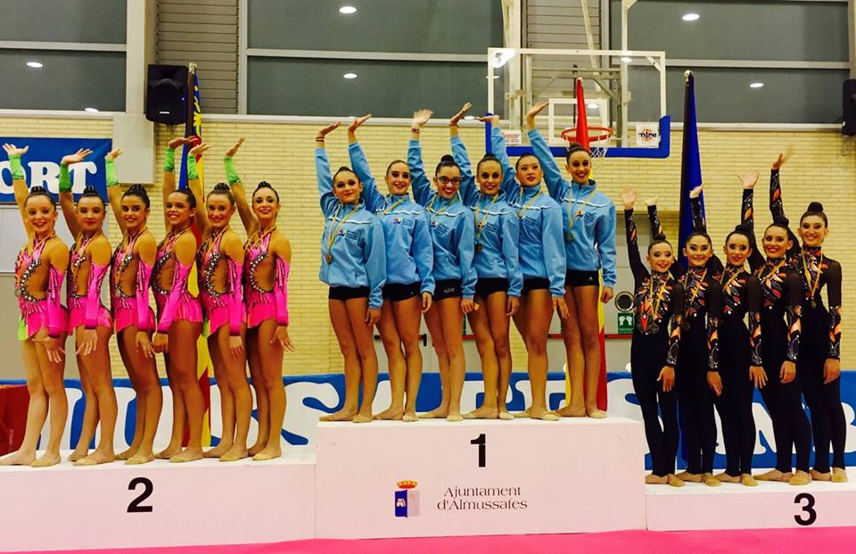 Laura Crespo en lo más alto del podium