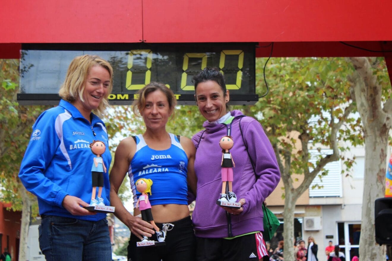 Mayca Sala con Encarna Cardona y Ana Alberola