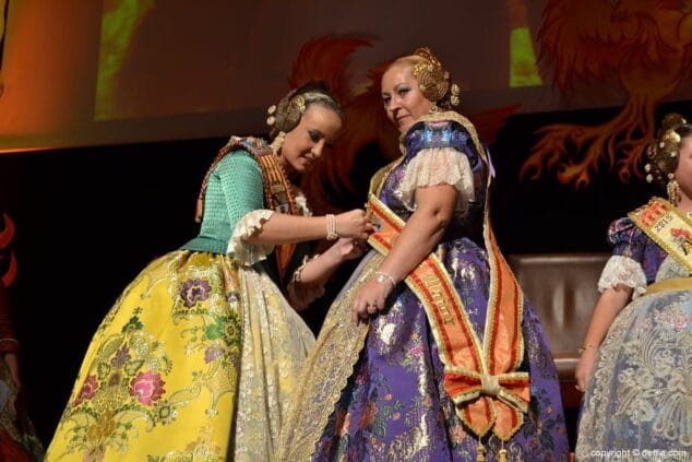 Presentación Campaments 2015 Carla Petrie