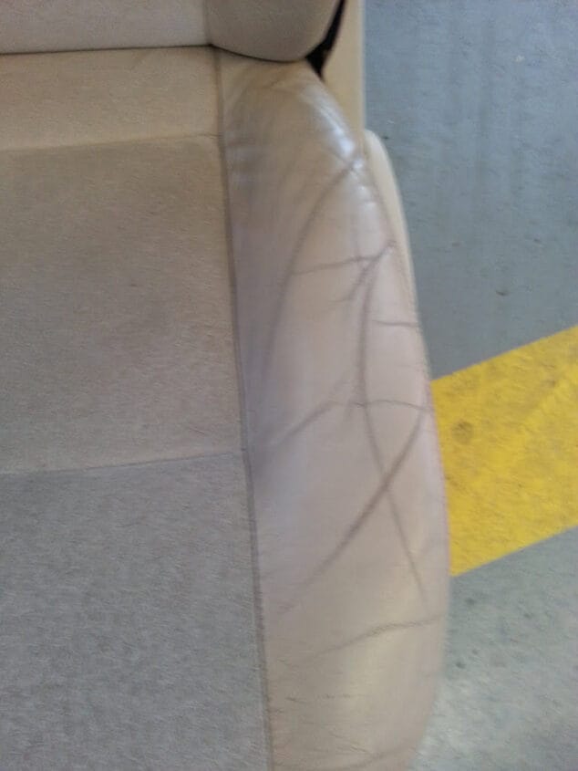 Reparación de cuero en Talleres Salvá Antes