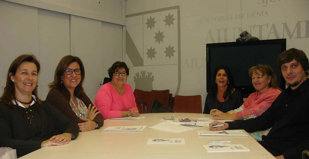 Dénia quiere promover el ocio responsable en los locales de la ciudad 1 Reunión programa Servicio Responsable