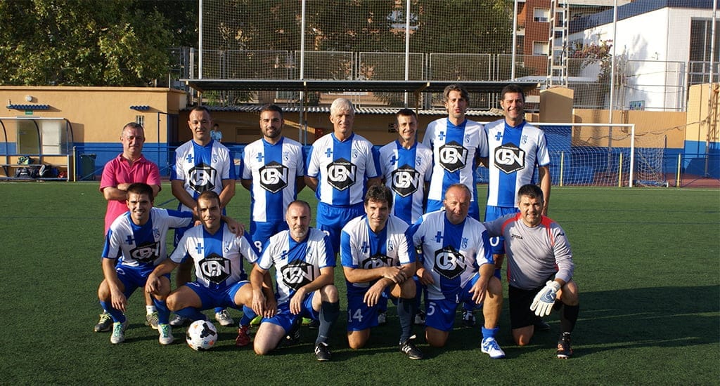 Equipo del Restaurante La Senia de fútbol veteranos