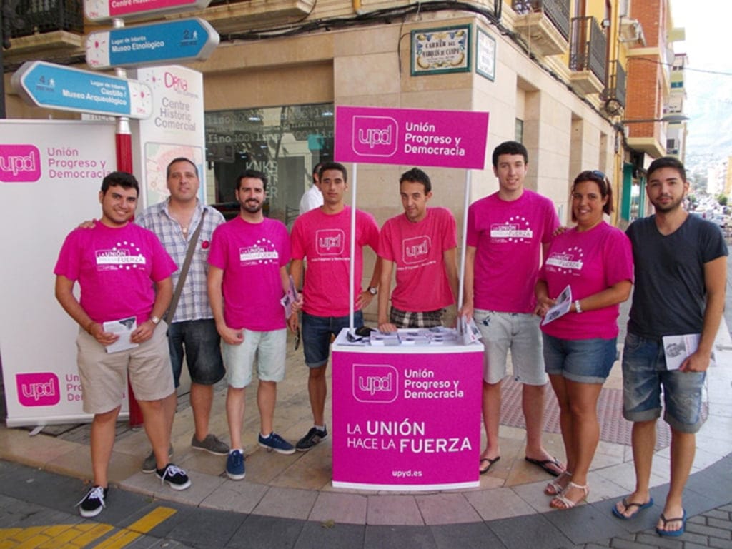 Simpatizantes de UPyD en Dénia