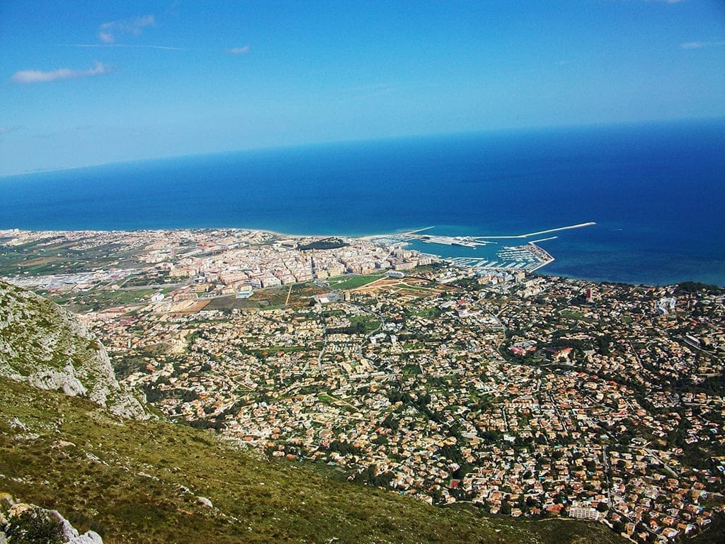 Vista de Dénia desde el Montgó