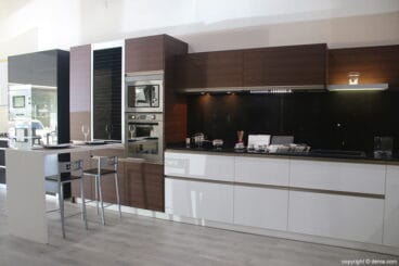 Cocina marrón y blanco Cocina Fácil