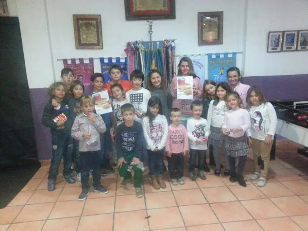 participantes en el campeonato de futbolín.