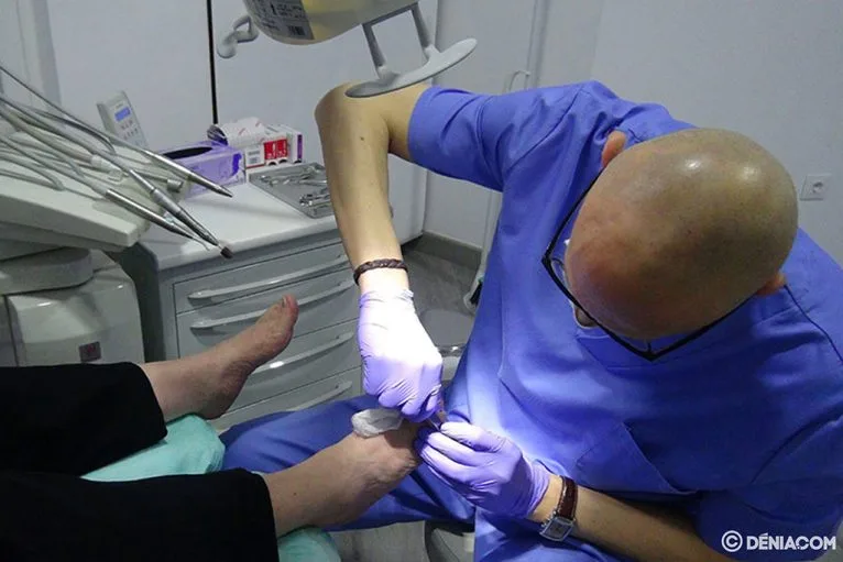 Gana una quiropodia con Clínica Podológica Estévez