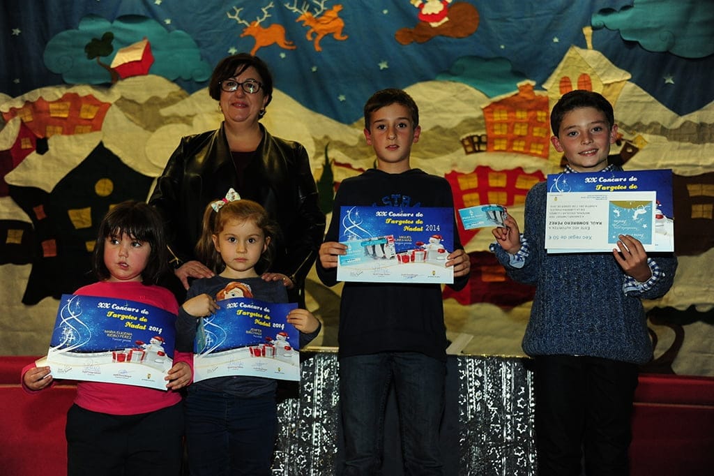 Raúl Sombrero fue el ganador del concurso de tarjetas de navidad 2 Lliurament dels premis del XX concurs escolar de targetes nadalenques