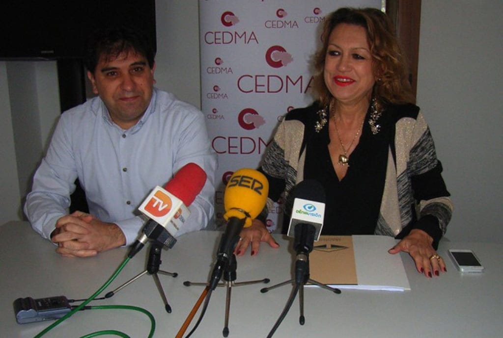 Sonja Dietz junto a Esteban Cobos