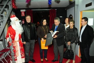 Visita del cónsul ruso a la ETC.