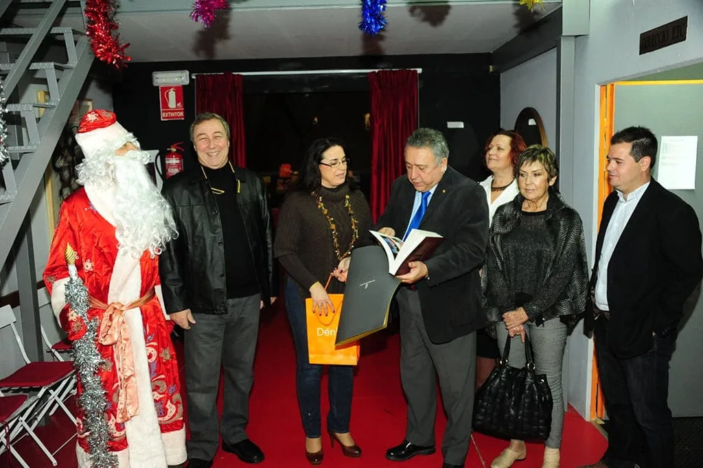 Visita del cónsul ruso a la Escuela de Teatro Comarcal Marina Alta 2 Visita del cónsul ruso a la ETC.