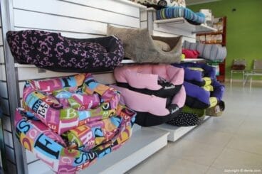Complementos en Santi Mas – Servicios para mascotas