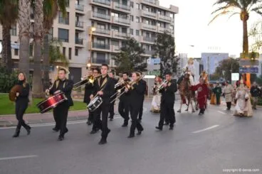 Cabalgata Reyes Magos 2015 – llegada de los Reyes a camello