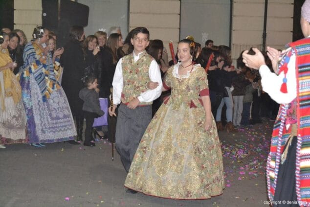La falla París Pedrera exaltó a Irene González como Fallera Mayor 3 02 Presentación París Pedrera 2015 llegada de los cargos infantiles
