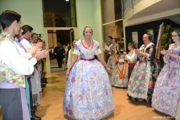 Presentación Les Roques 2015 – Entrada de Laura Ferrer en el auditorio