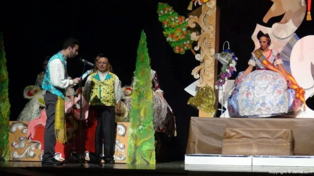 11 Presentación Les Roques 2015 Exaltación