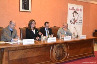 Acto inaugural del Congreso Internacional de la Taifa de Dénia