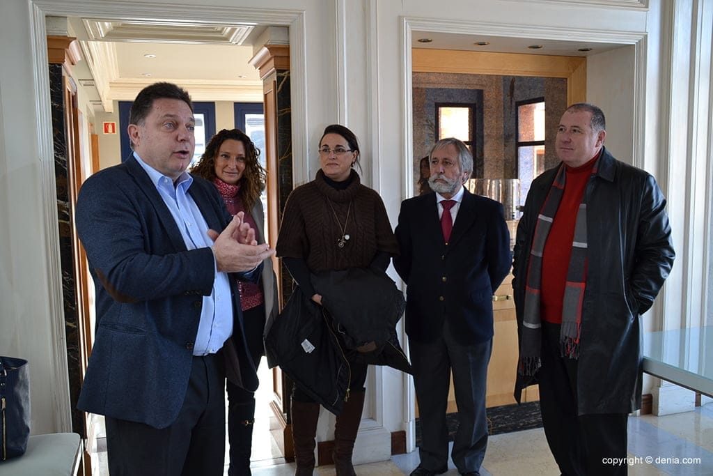 Antonio Morollo explicando su proyecto