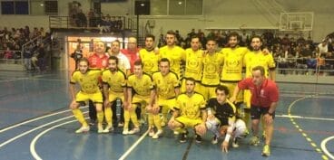 Acte Dénia Motors davant el Calp Futsal