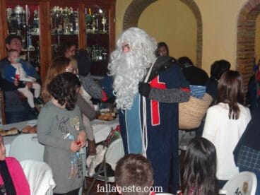 El Paje Real visita el casal del Oeste