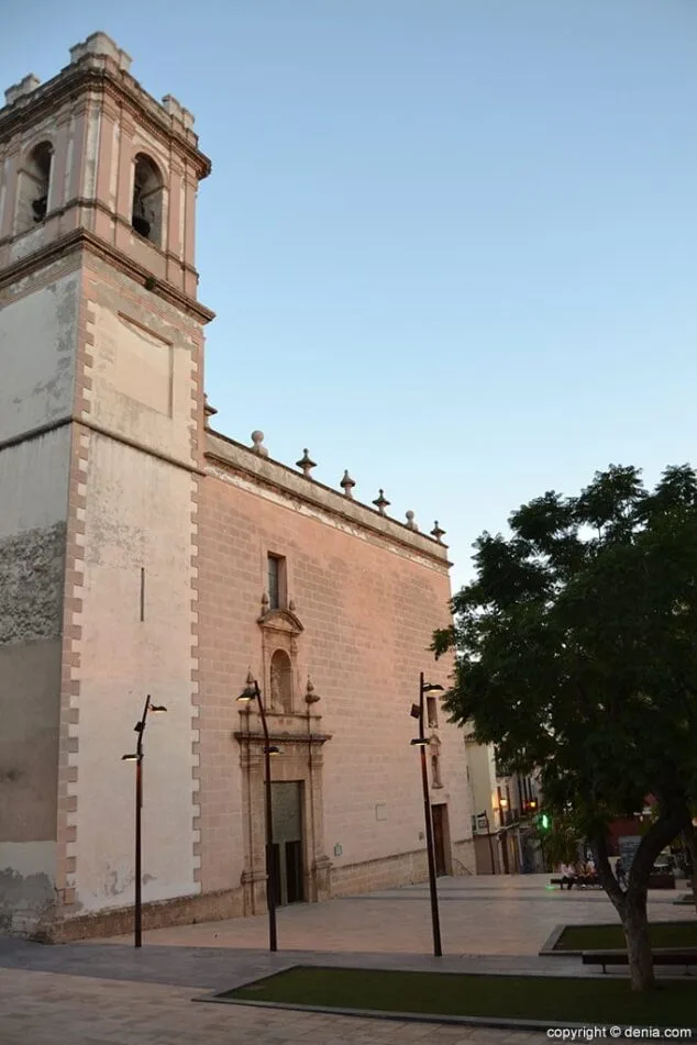 Iglesia de la Asunción fachada
