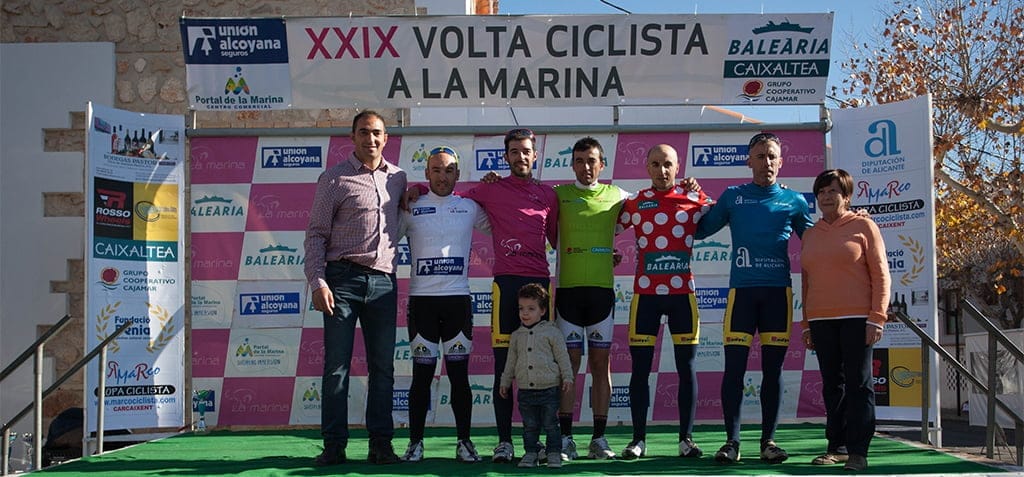 José Miguel Marí con todos los líderes