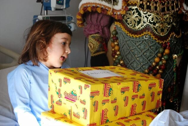 Pacientes del hospital con los Reyes Magos