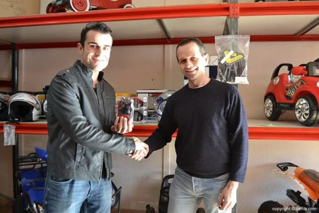 Pedro recoge los guantes de MRA Motorsport