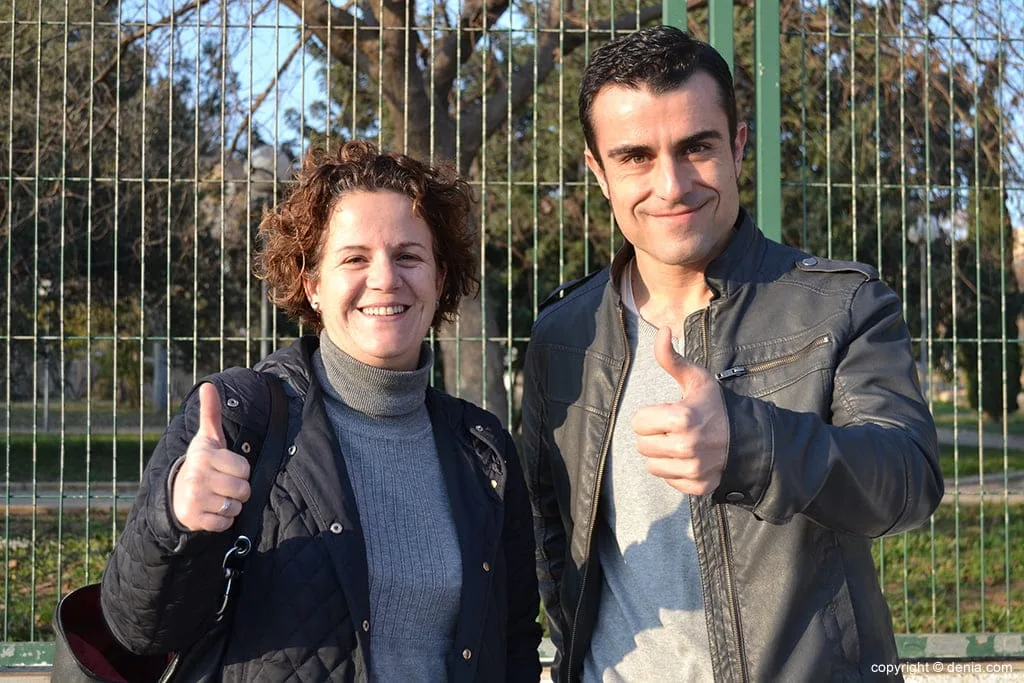Pedro y Arantxa - ganadores de las cestas navideñas de Deniacom
