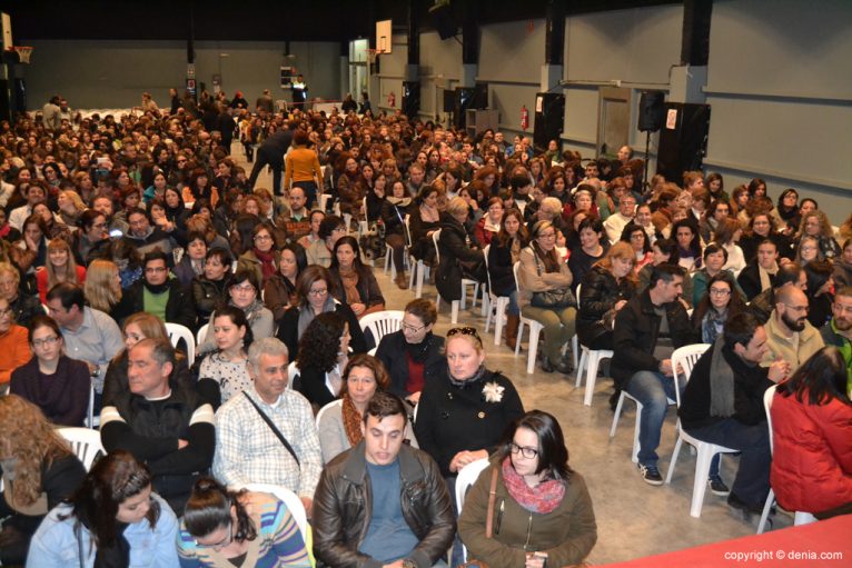 Público asistente a la conferencia de Pedro García Aguado