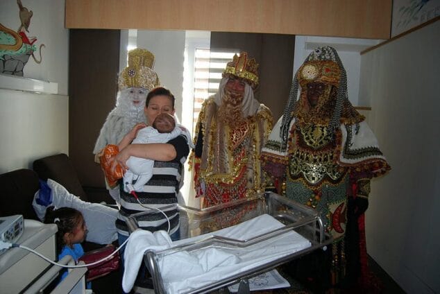 Visita de Melchor Gaspar y Baltasar al Hospital