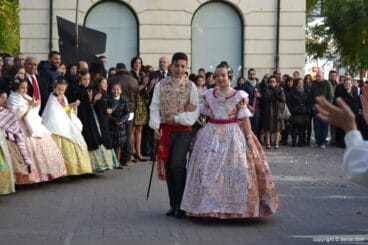 Presentación infantil París Pedrera 2015 – Llegada de los cargos