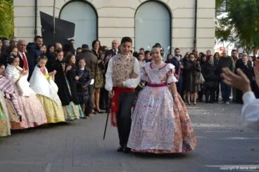 Presentación infantil París Pedrera 2015 – Llegada de los cargos