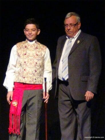 Presentación infantil París Pedrera 2015 – entrega del bastón