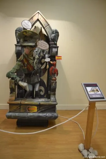 Inauguración exposición del Ninot 2015 – Ninot de la Falla París Pedrera