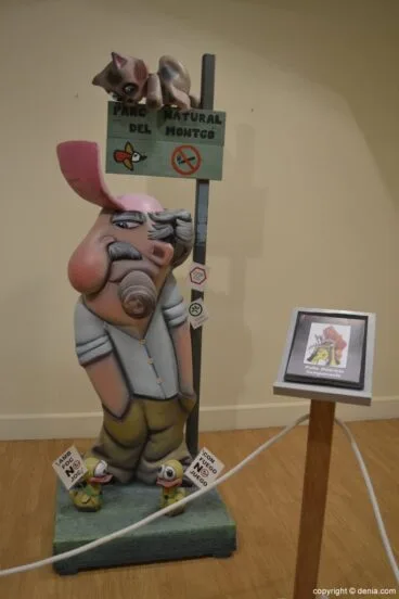 Inauguración exposición del Ninot 2015 – Ninot de la Falla Campaments