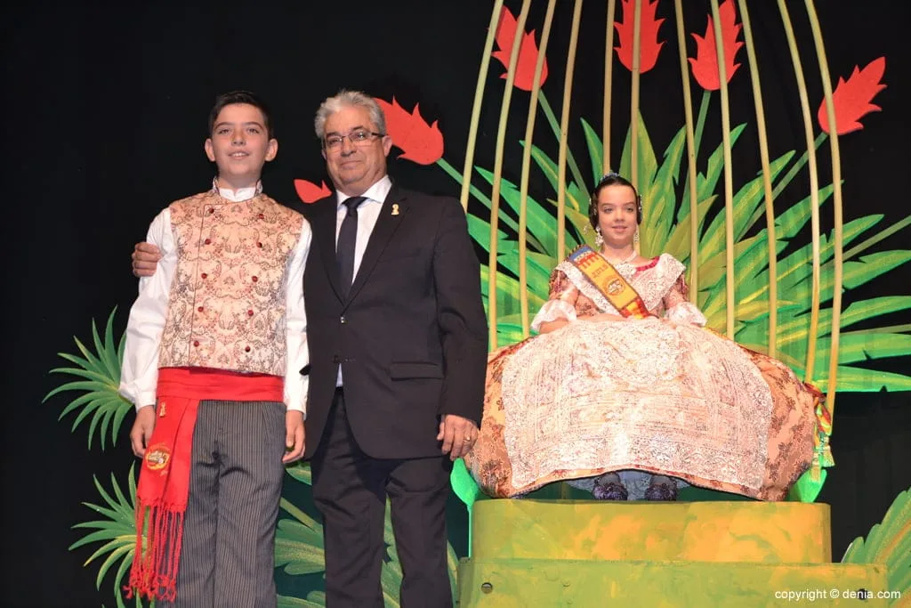 Presentación infantil París Pedrera 2015 - Pleitesía de Fernando Marí-Perles