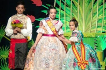 Presentación infantil París Pedrera 2015 – Plitesía de Candela pastor
