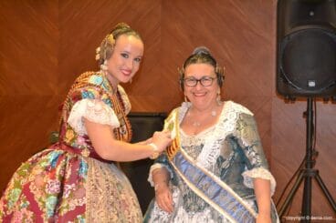 Sopar de Gala Falles Dénia 2015 – Bunyol d’or amb fulles de llorer i brillants